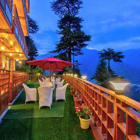 The Holiday Villa Resorts & Spa Manāli Exteriör bild