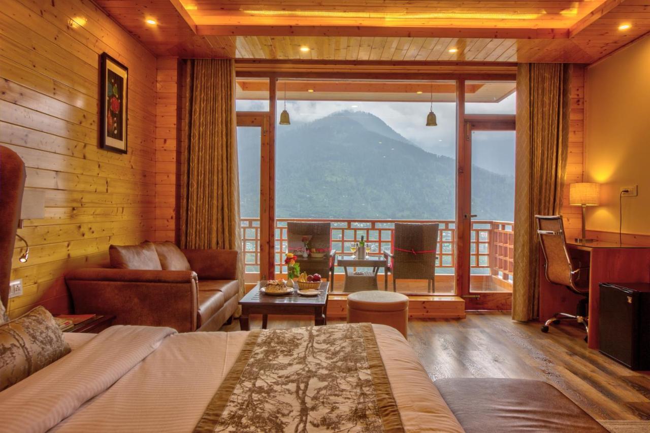 The Holiday Villa Resorts & Spa Manāli Exteriör bild